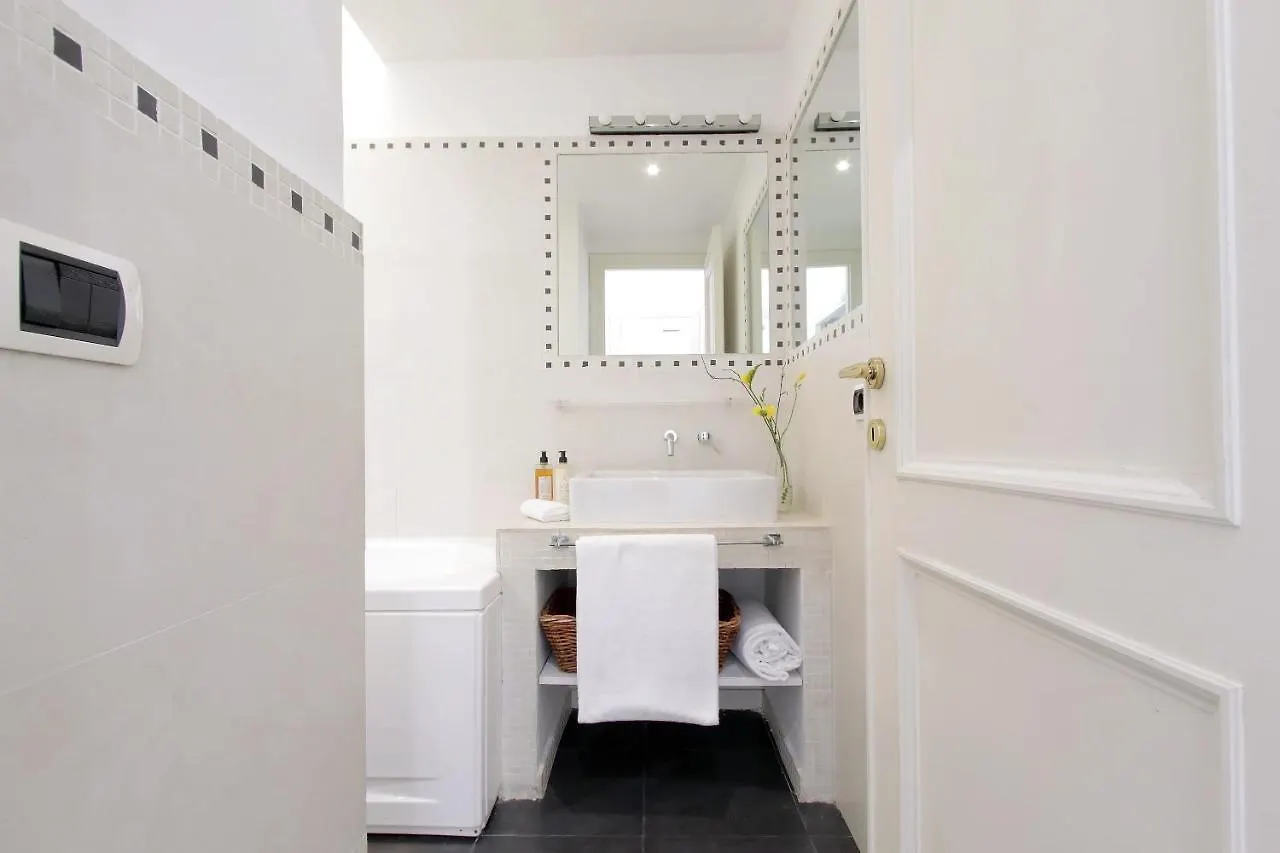Colosseo Terrace Apartment Roma Italia